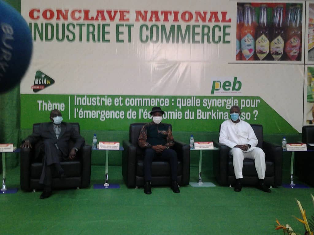 conclave industrie et commerce